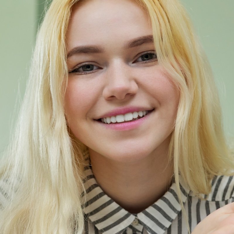 Teenage Girl Recording Video Drawing Lesson Using 2023 11 27 05 15 27 Utc